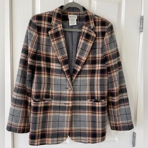 White Stag Plaid Blazer with Shoulder Pads